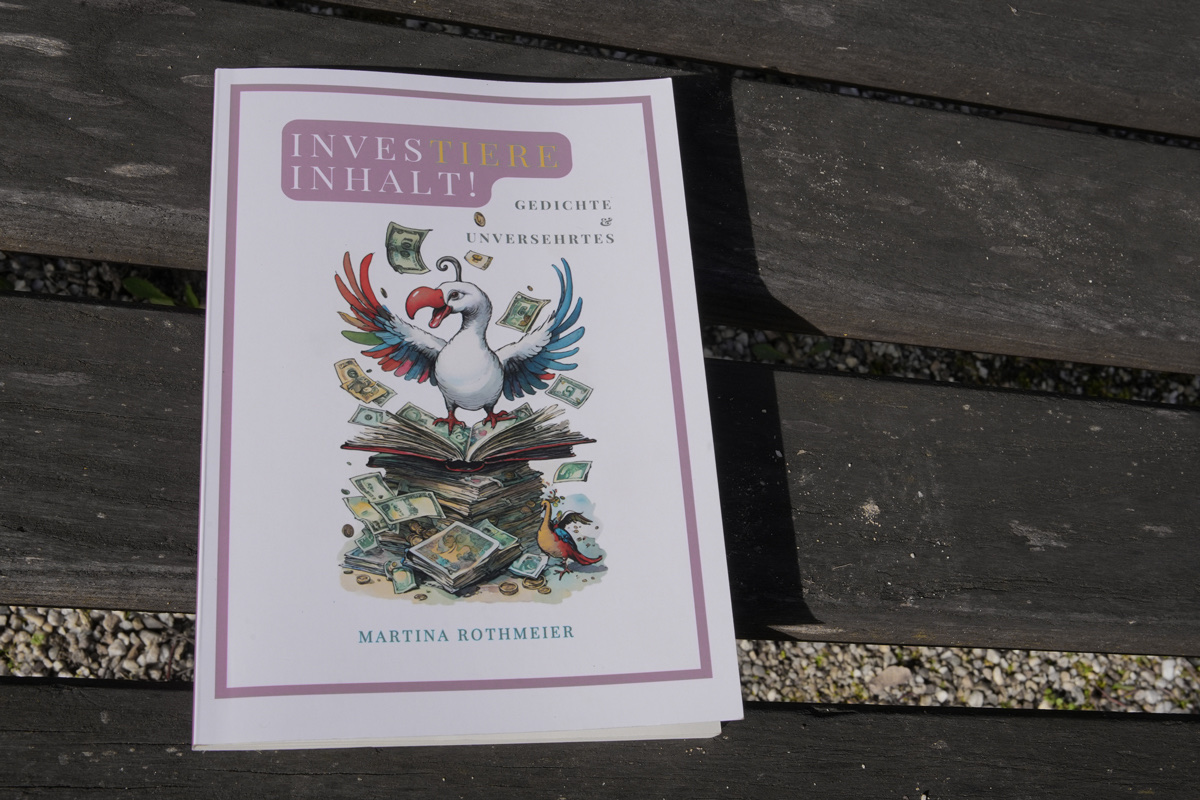 Martina Rothmeier aus Osterhofen, Musikerin und Malerin, veröffentlicht jetzt ihr erstes Buch