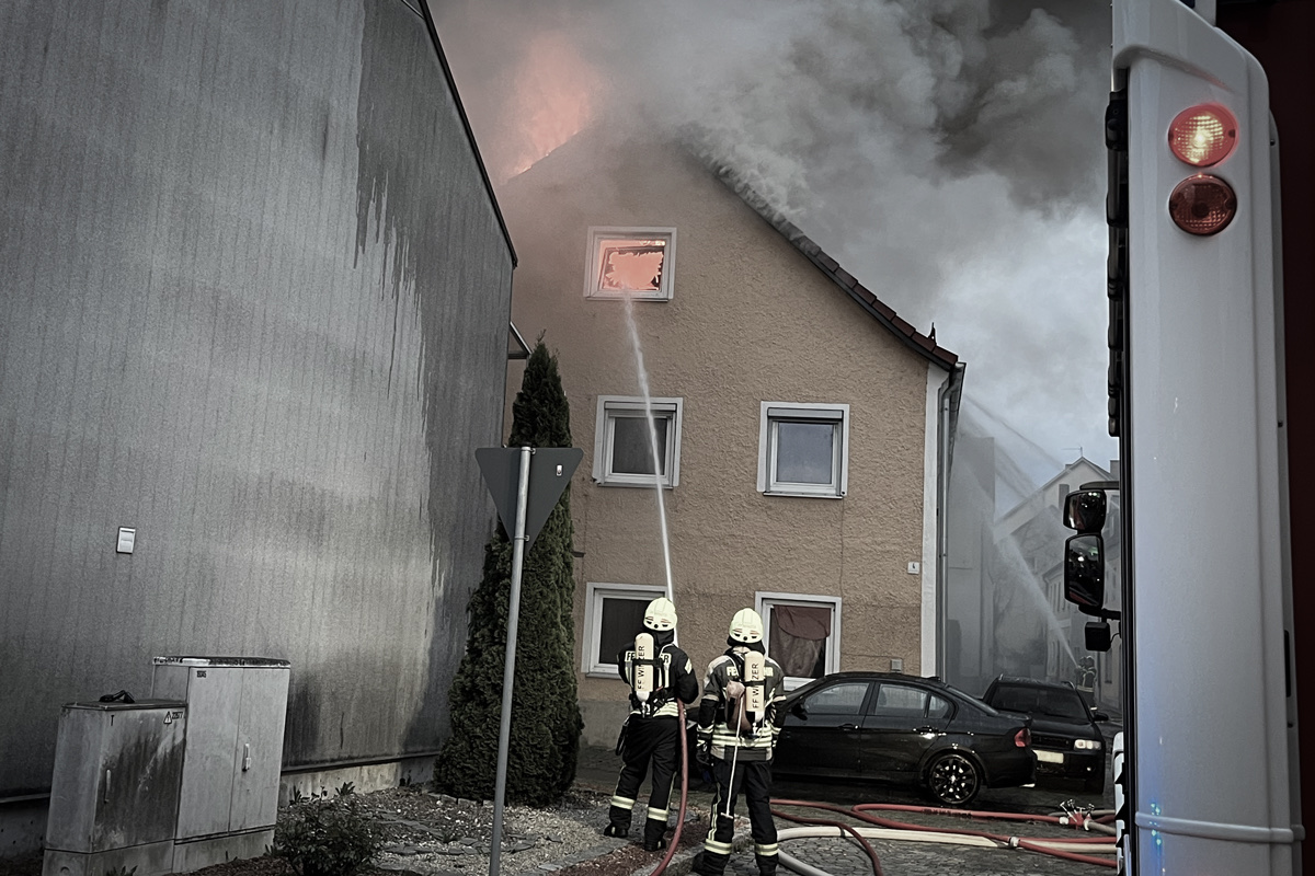 Feuerwehreinsatz bei einem Brand in Niederbayern